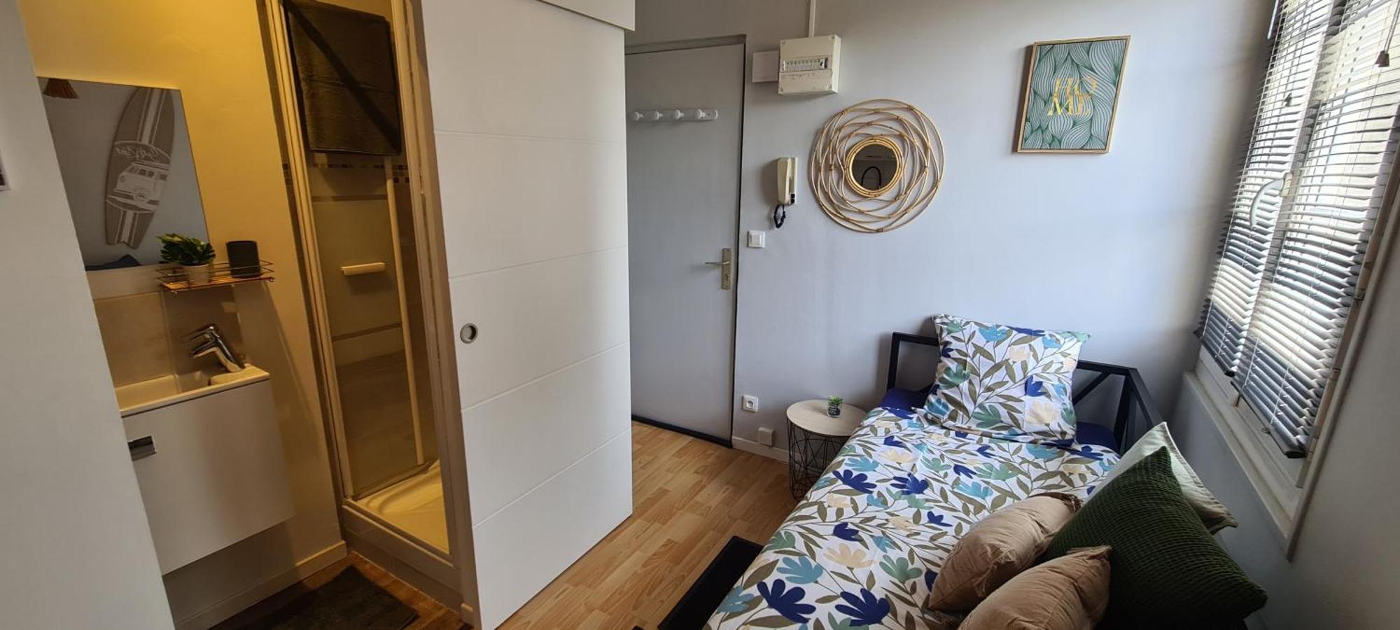 Adorable Studette Proche Gare Apartment Chartres Exterior photo