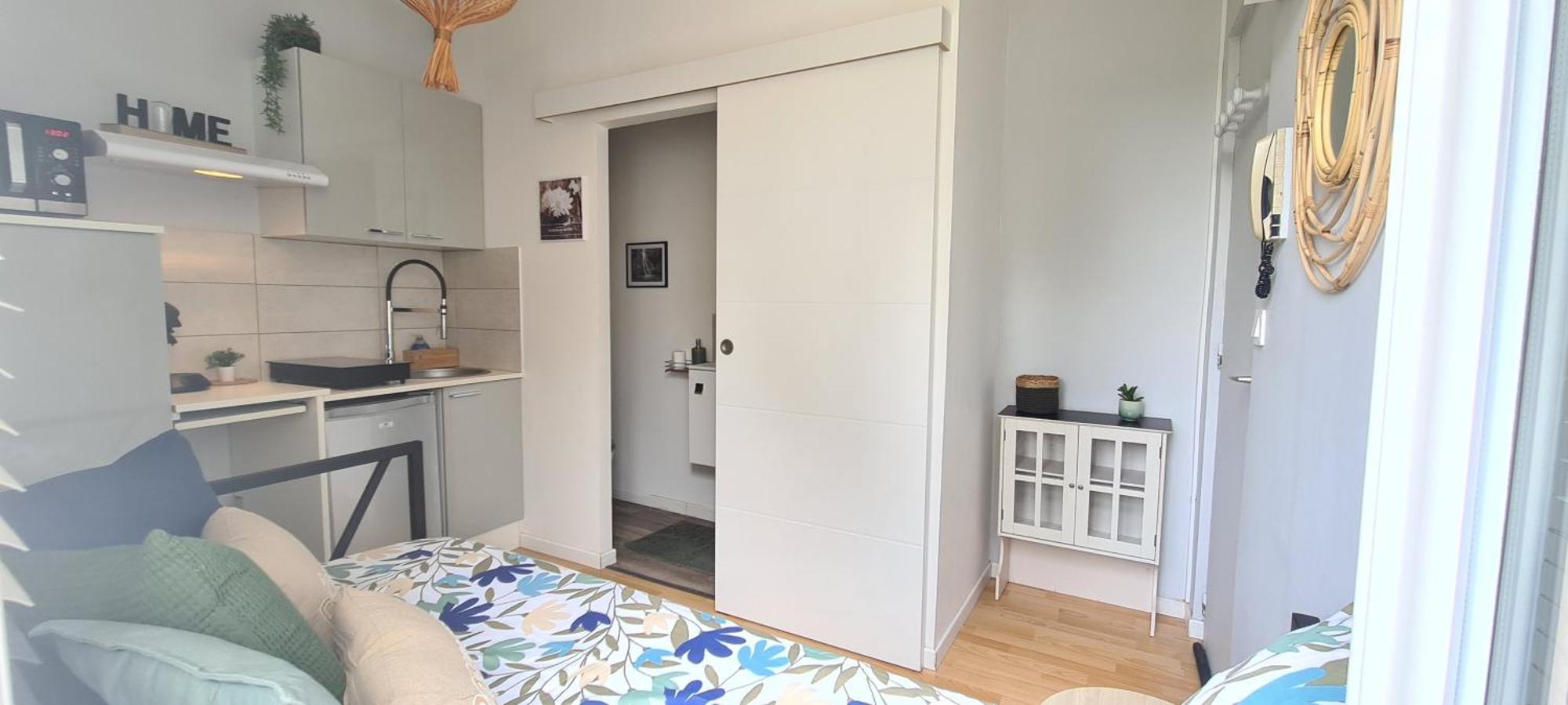 Adorable Studette Proche Gare Apartment Chartres Exterior photo